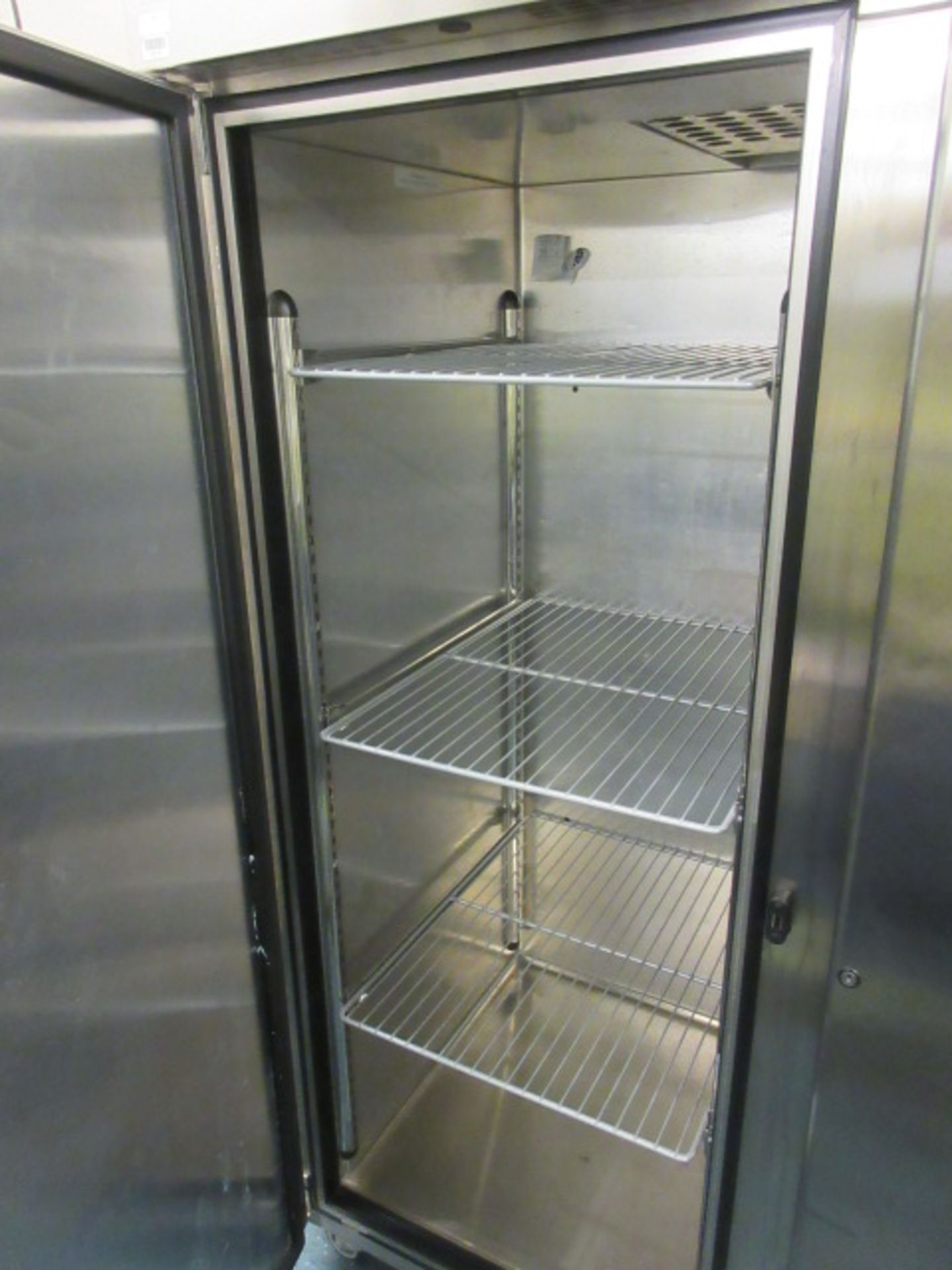 FOSTER EPROG1350L TWIN COMPARTMENT FREEZER, -18/-21 DEGREE CELSIUS, REFRIGERANT 404A. SN E5219319 - Image 2 of 4