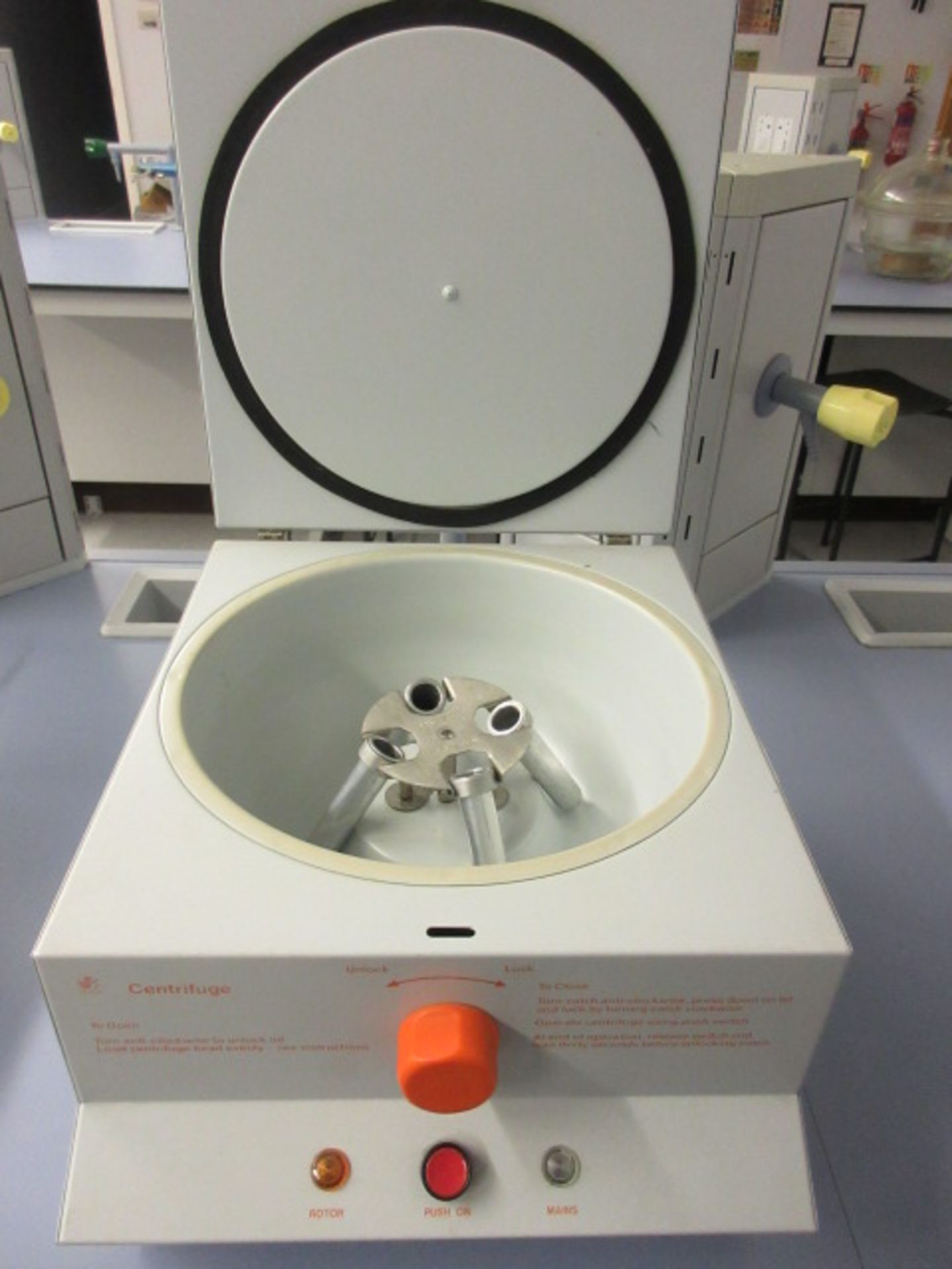 GRIFFIN & GEORGE CFB-502-0106 LABORATORY CENTRIFUGE 240v 50Hz - Image 2 of 3