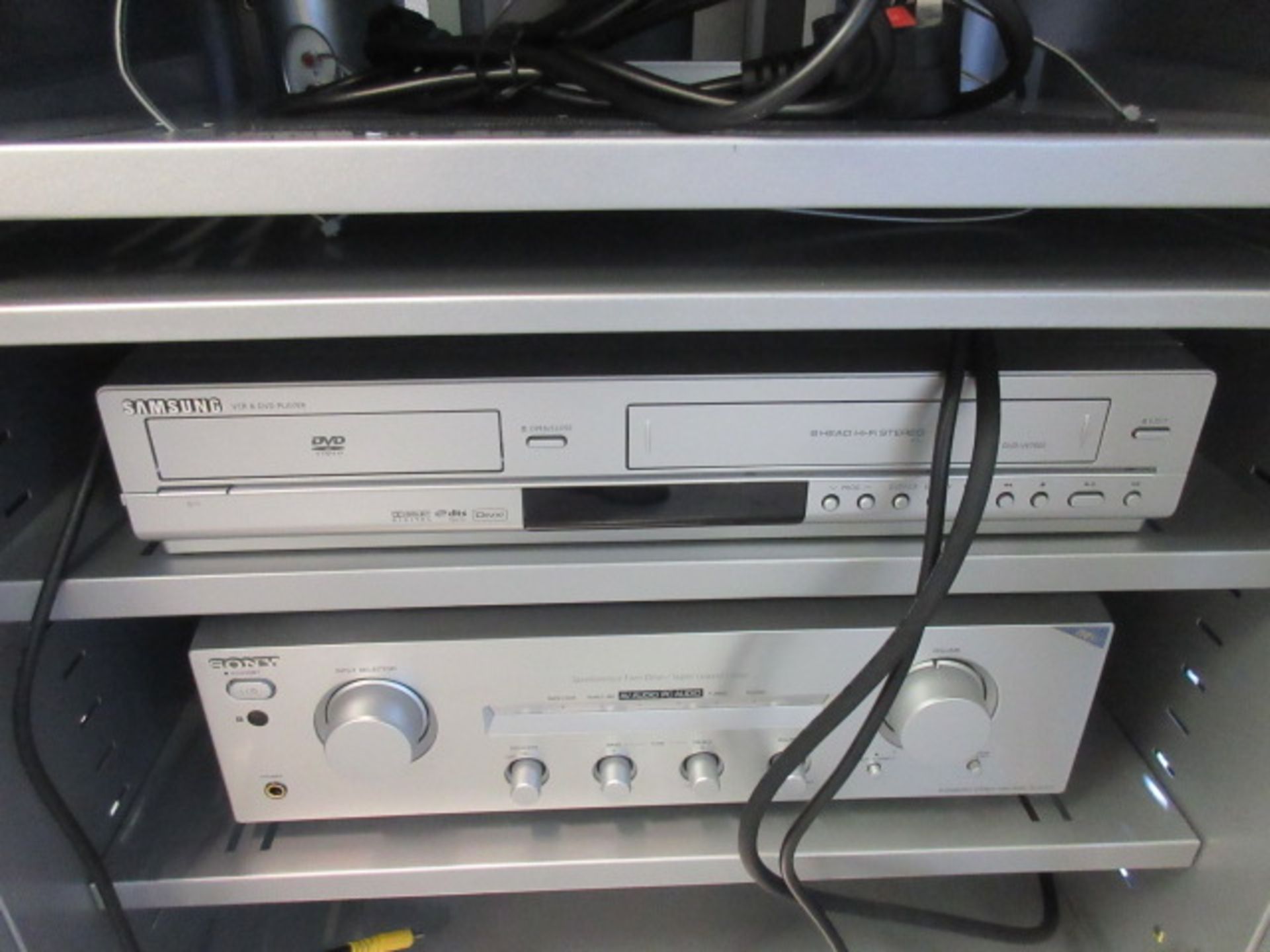 SAVILLE AUDIO VISUAL MAGIC MOBILE AUDIO CABINET WITH SONY TA- FE370 INTEGRATED STEREO AMPLIFIER - Image 3 of 4