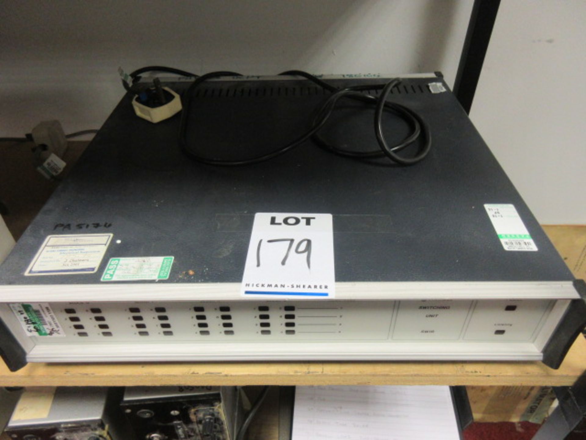 FARNELL SW18 SWITCHING UNIT - Image 2 of 2