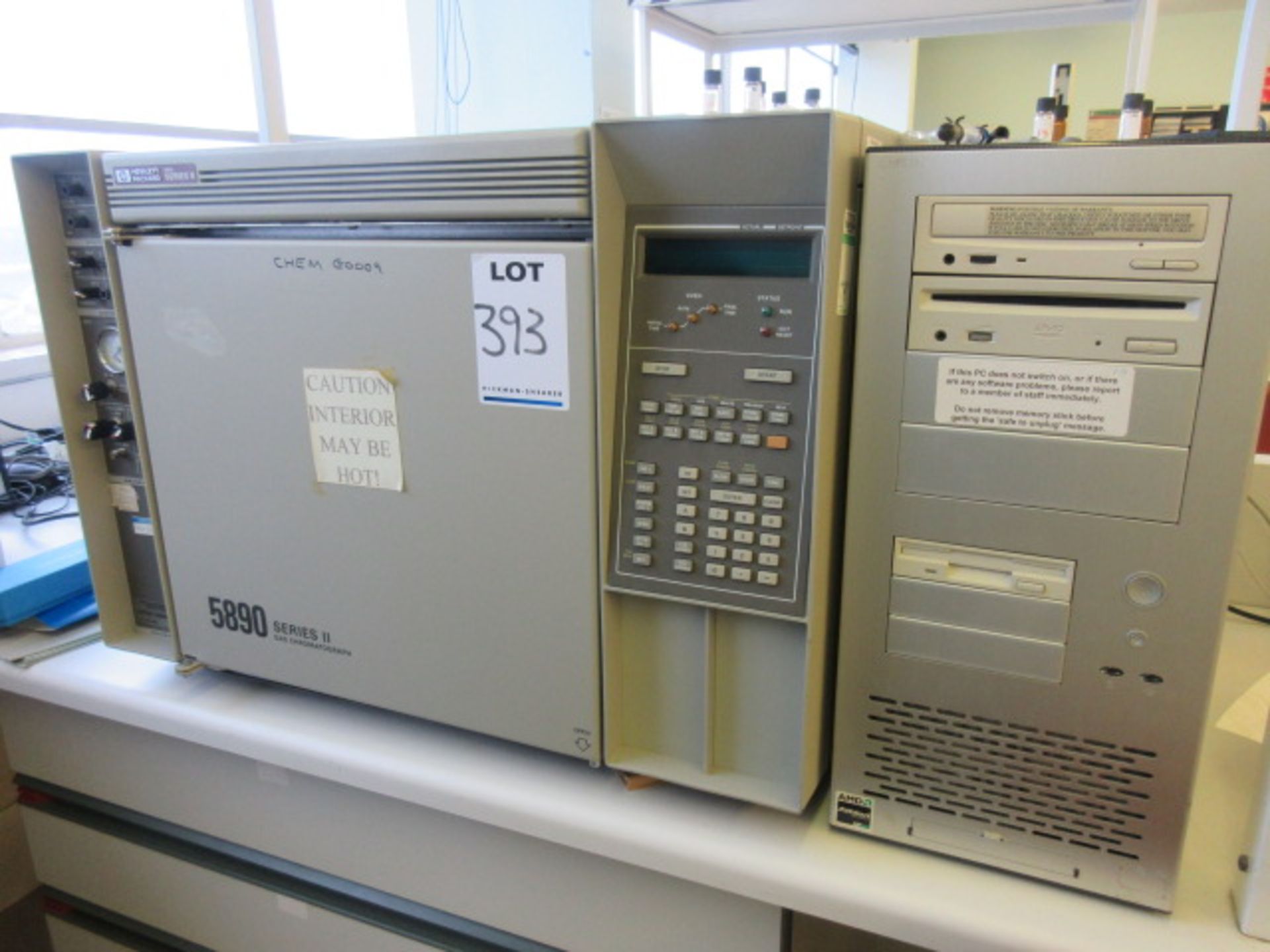 HEWLETT PACKED 5890 SERIESS II GAS CHROMATOGRAPH