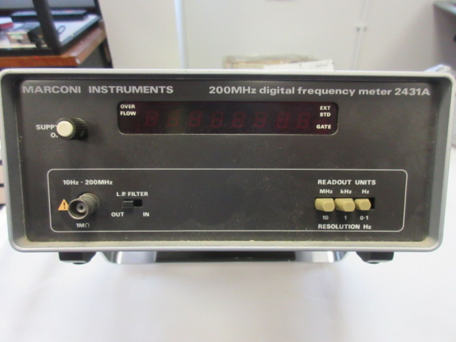 MARCONI INSTRUMENTS 2431A 200 MHz DIGITAL FREQUENCY METER