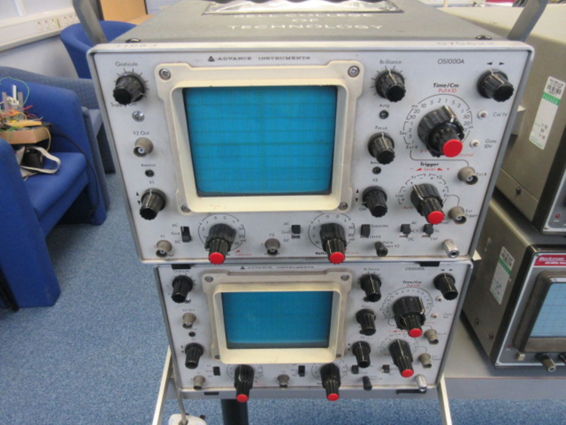 TWO ADVANCE INSTRUMENTS OSIOOOA OSCILLOSCOPES