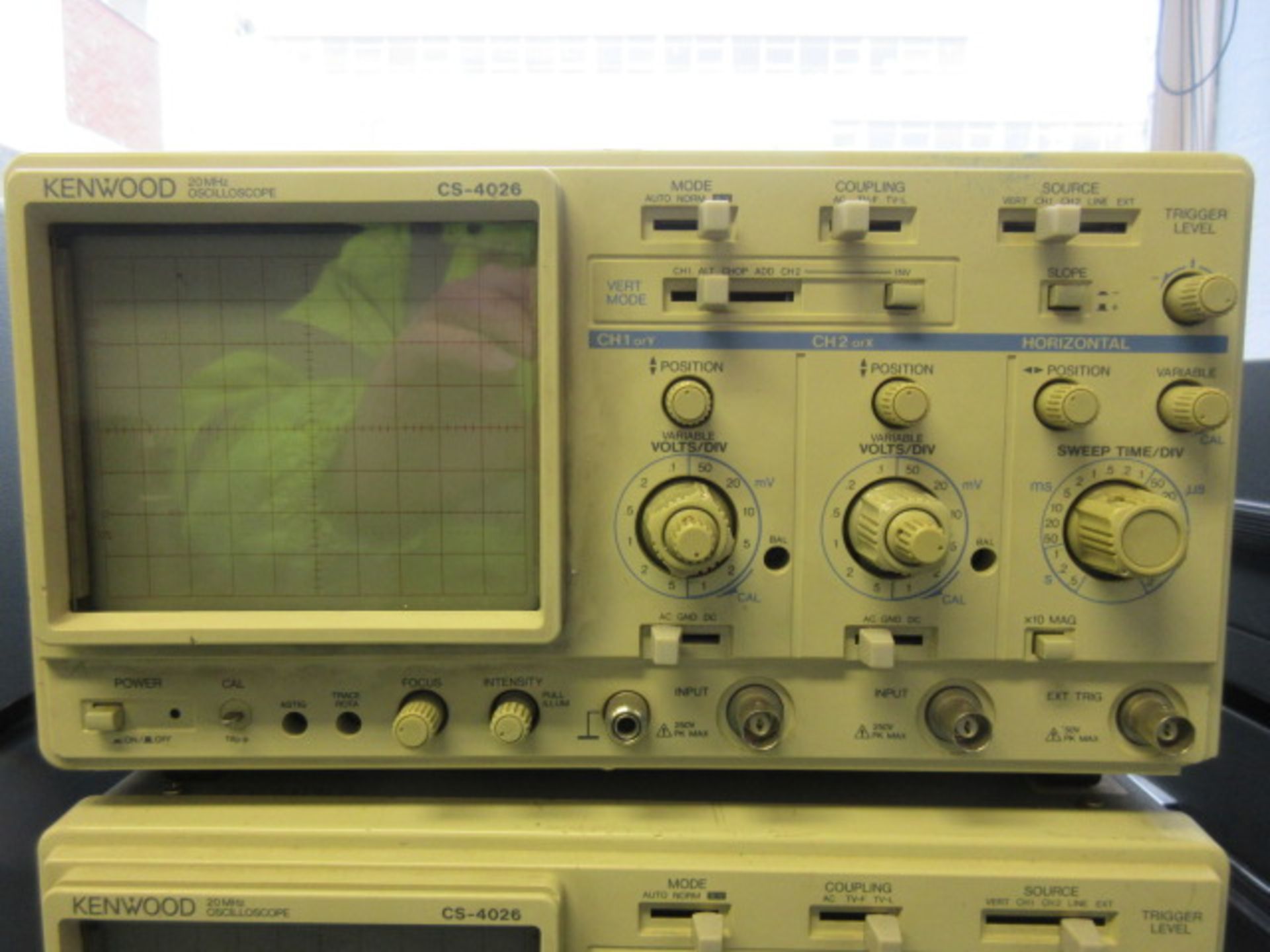 THREE KENWOOD 20MHz CS-4026 OSCILLOSCOPES - Image 2 of 3