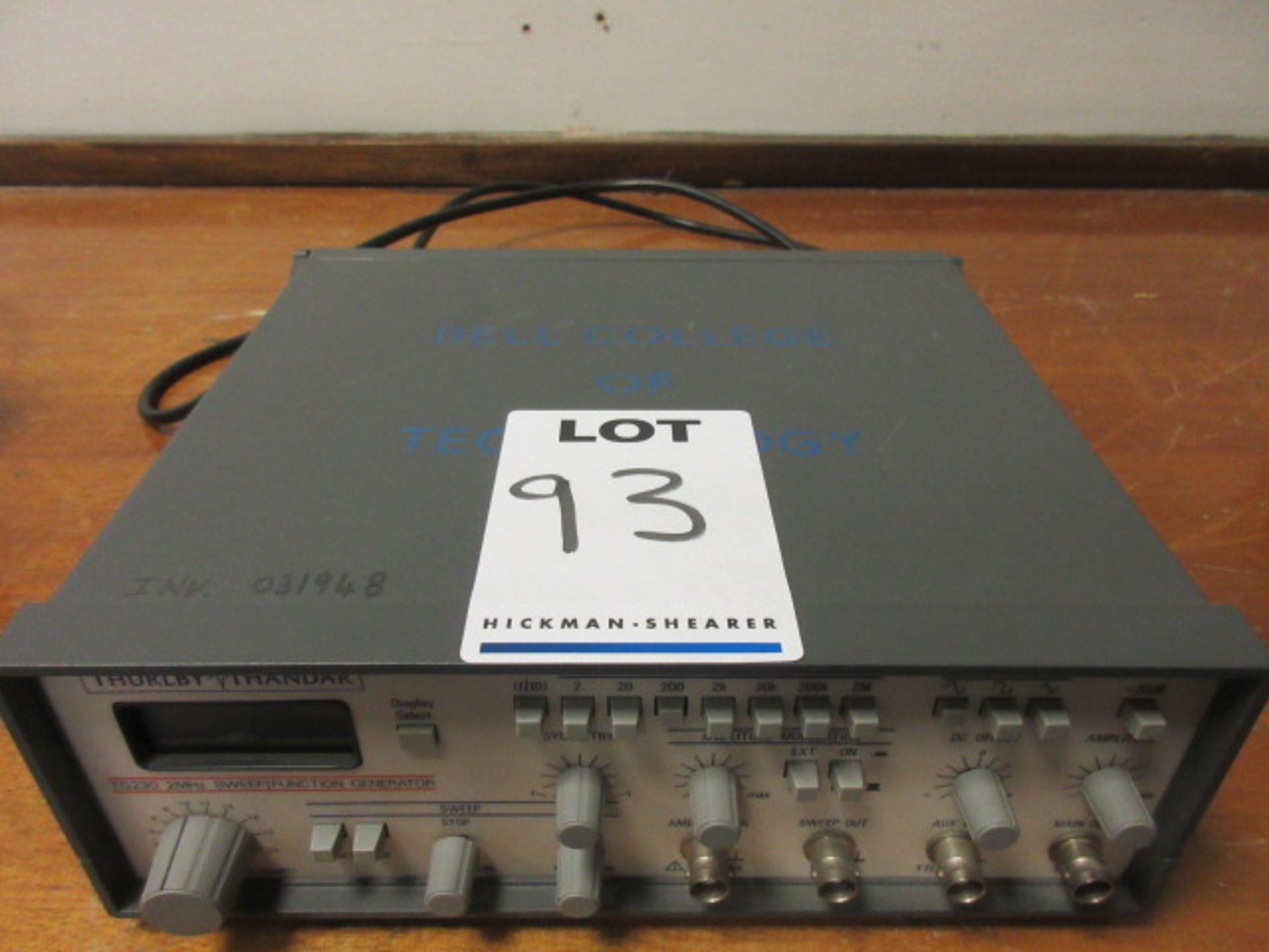 THURLBY & THANDAR TG230 2 MHz SWEEP/ FUNCTION GENERATOR - Image 2 of 2