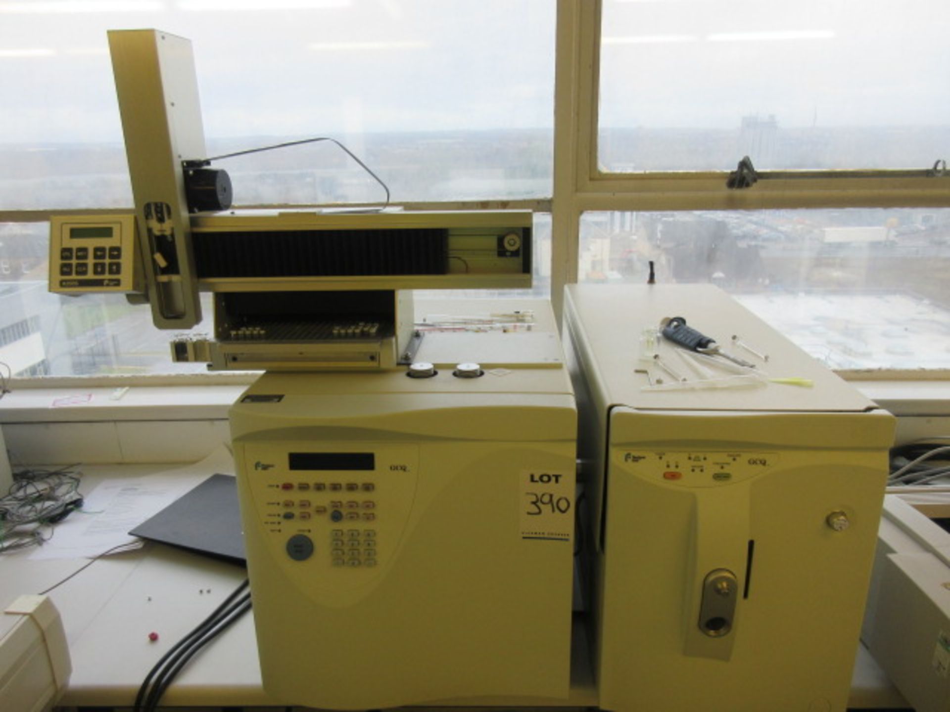 FINNIGAN MAT GCQ CTC A200S LIQUID SAMPLER WITH MASS SPECTROMETER (SN GQ200140)