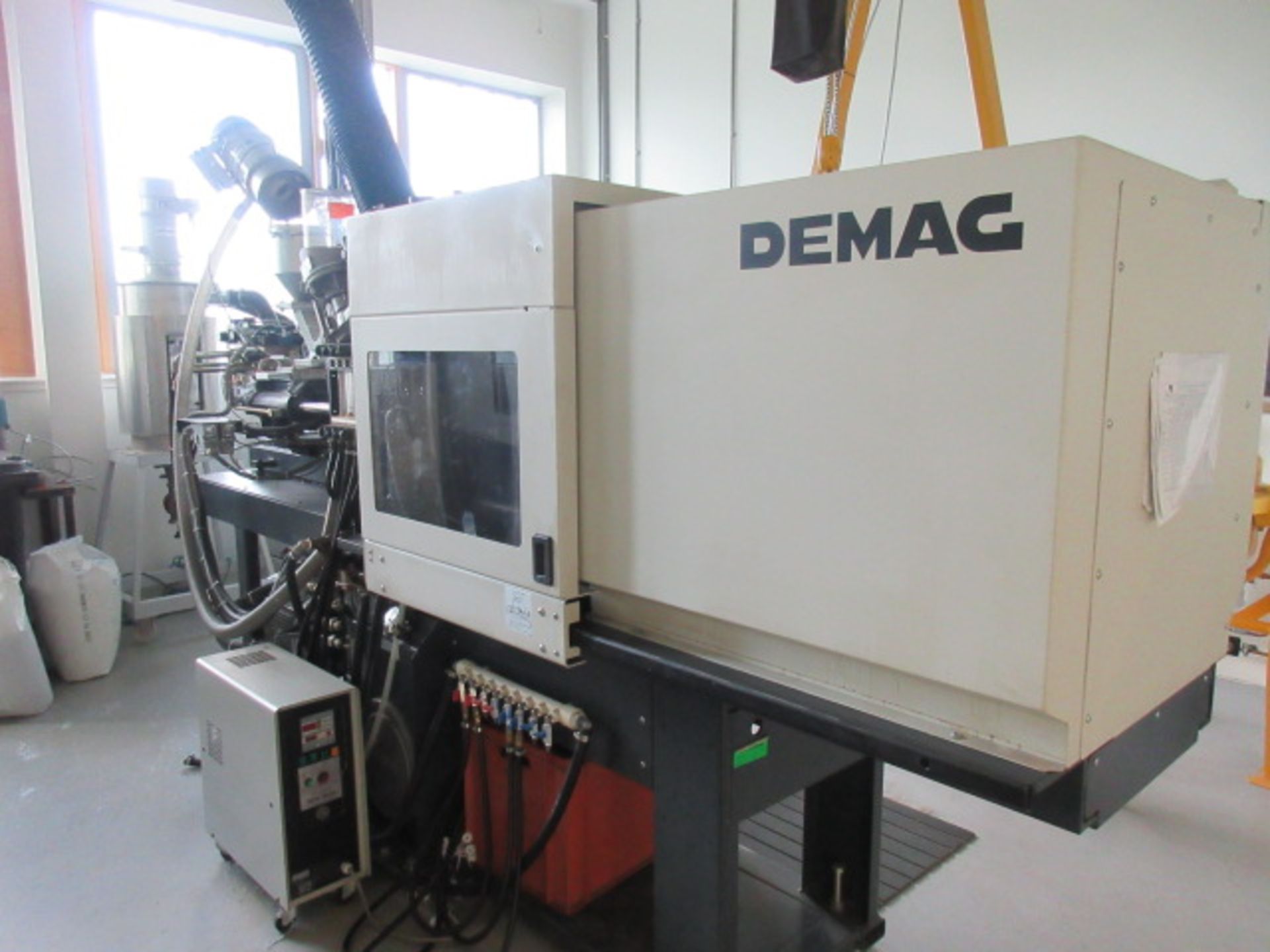 DEMAG ERGO TECH P20 50-270 INJECTION MOULDING M/C WITH DEMAG NC4 CONTROL SN 7844-0019 1997. Cylinder - Image 4 of 13