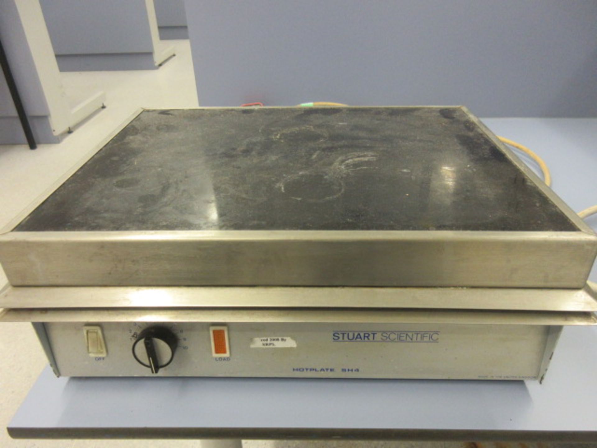 STUART SCIENTIFIC HOT PLATE 400mm X 300mm 240V