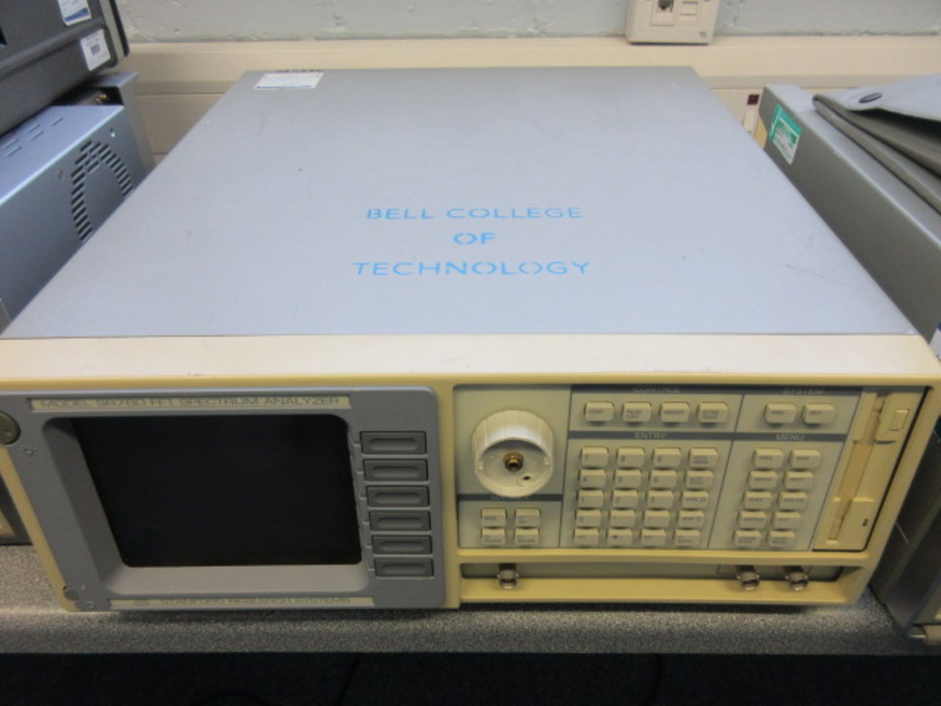 STANFORD RESEARCH SYSTEMS SR760 FFT SPECTRUM ANALYZER