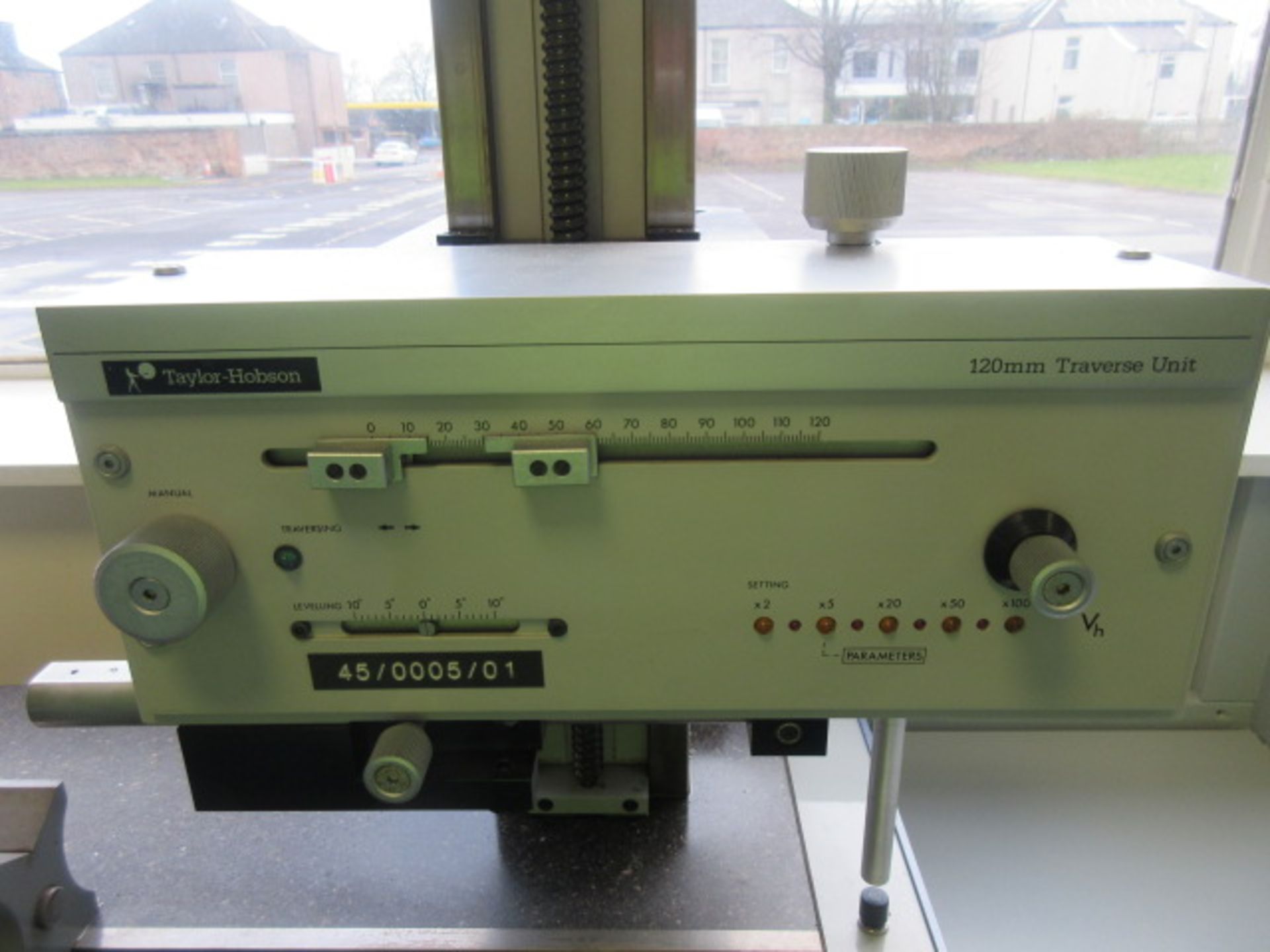 TAYLOR HOBSON 120mm, TRAVERSE UNIT SURFACE TESTER ON GRANITE BASE - Image 2 of 3