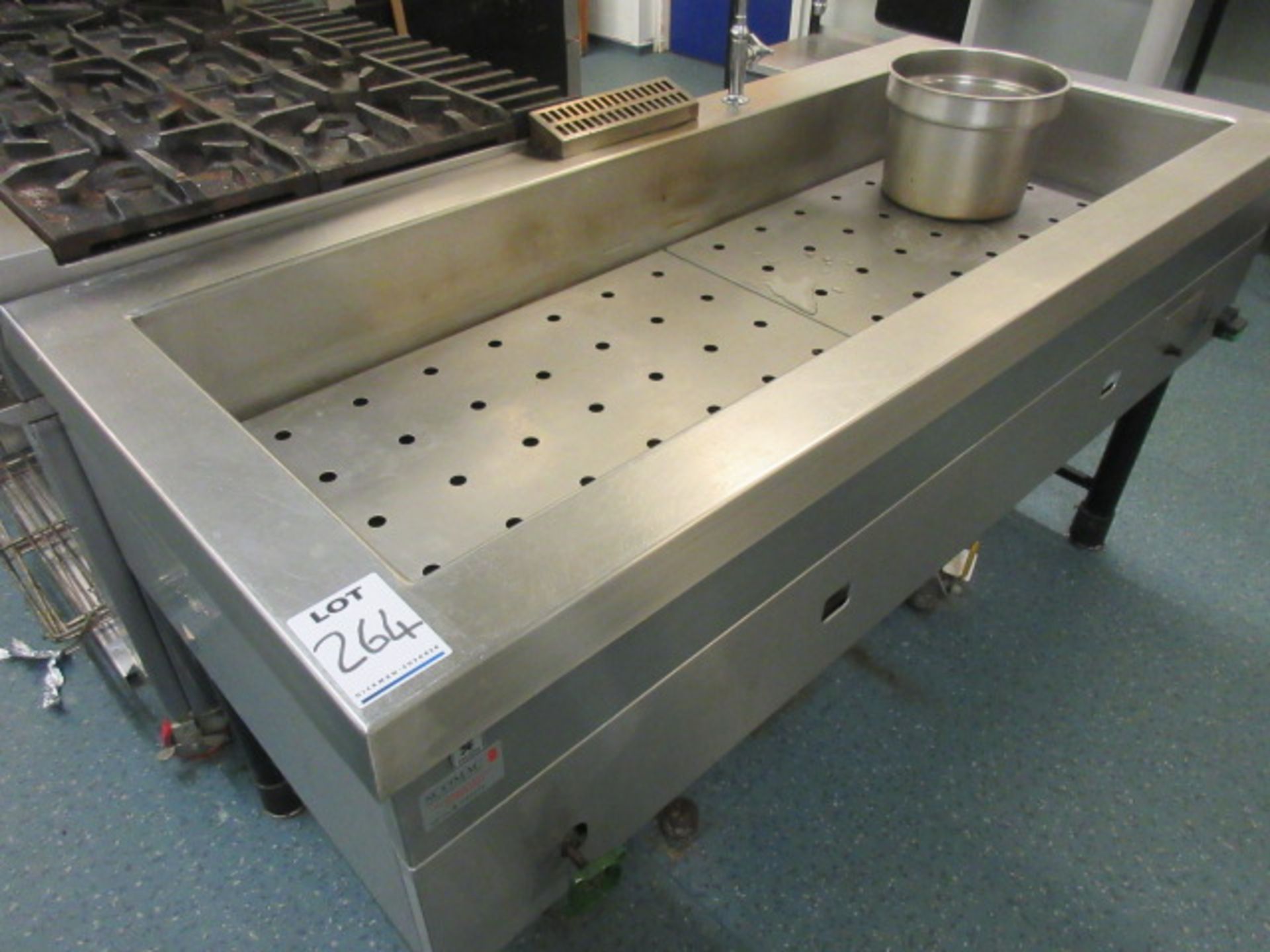 FALCON CHIEFTAIN GAS HEATED WATER VAT 1500mm X 530 mm X 170 mm DEEP - Image 2 of 3