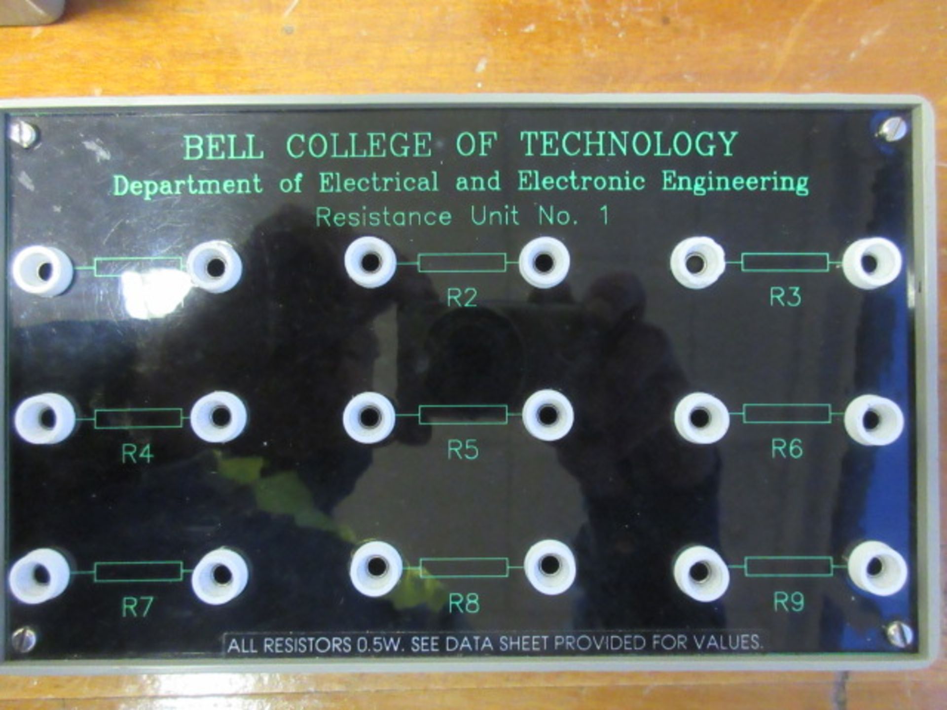 SIX RESISTANCE UNITS