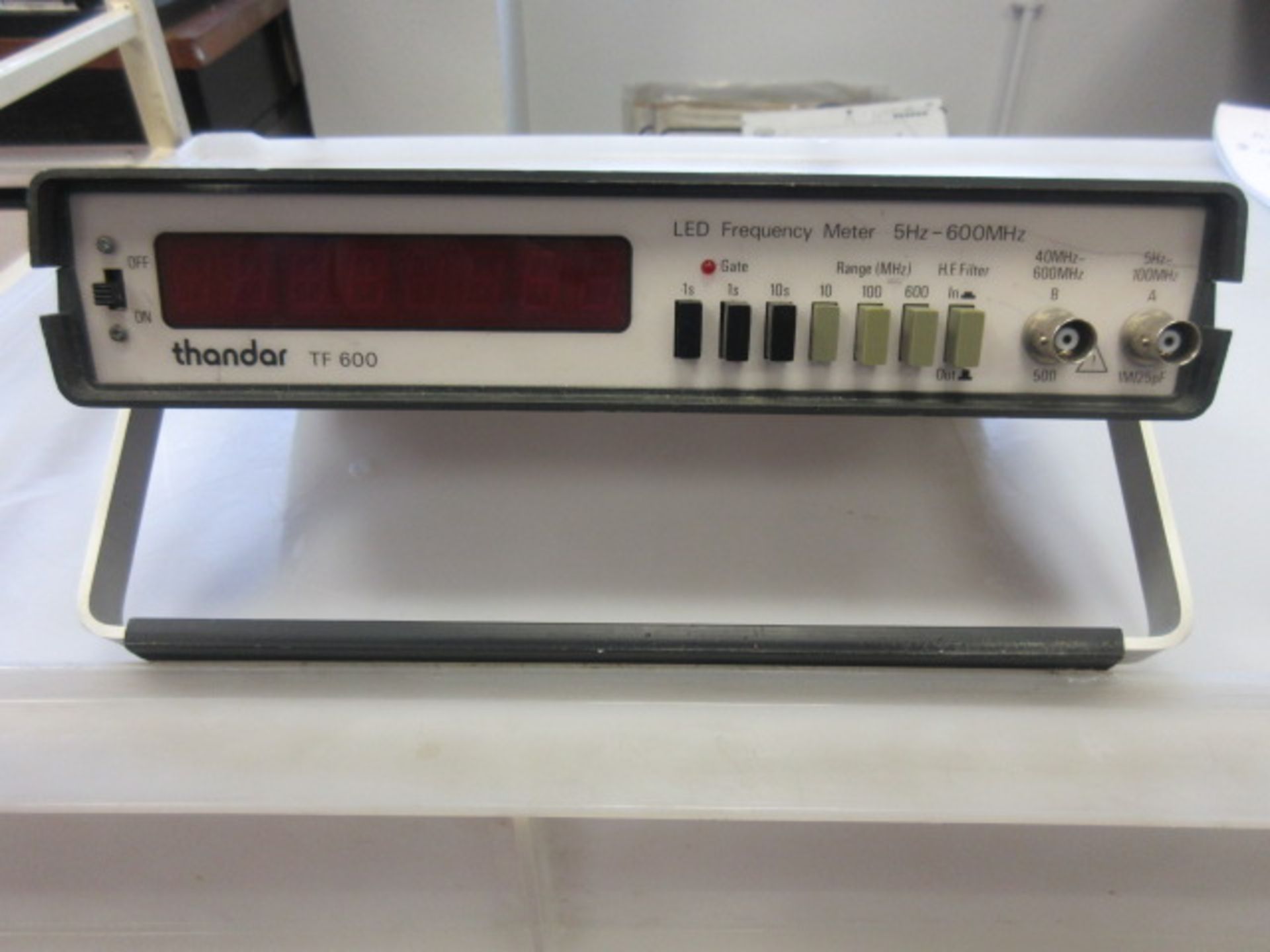 THANDAR TF 600 LED FREQUENCY METER 5Hz- 600 mhz