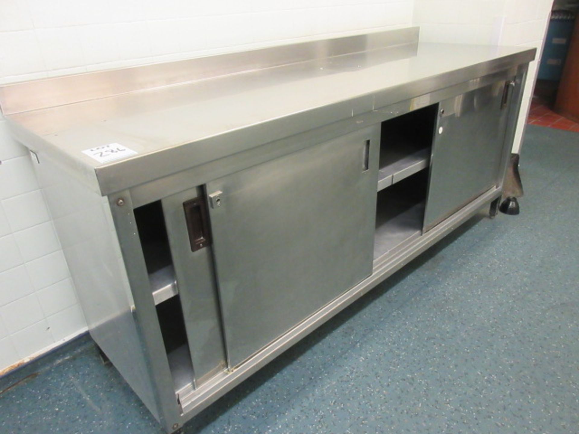STAINLESS STEEL CABINET 2000 X 600 mm
