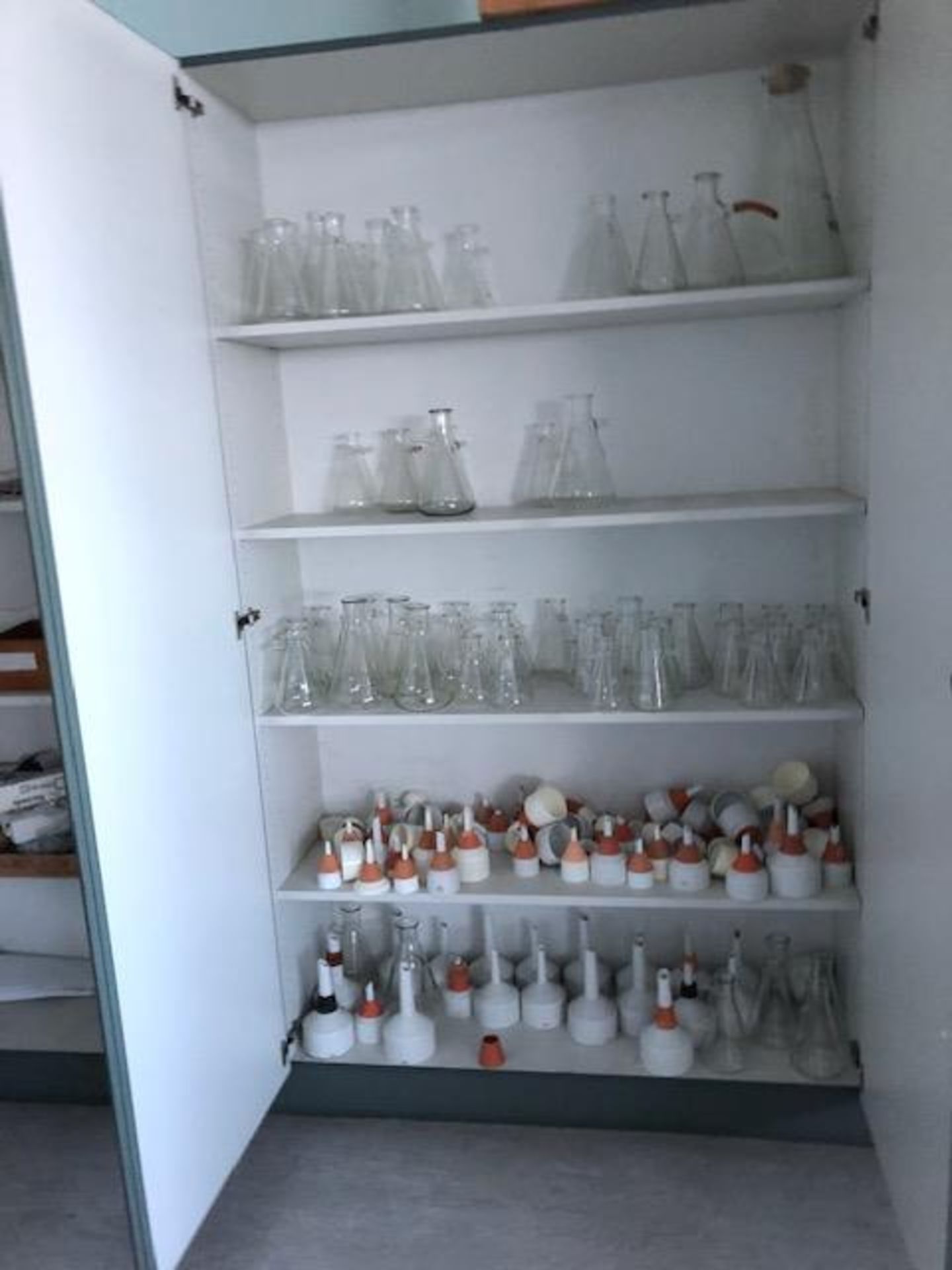 LARGE QUANTITY OF UNUSED LABORATORY GLASSWARE