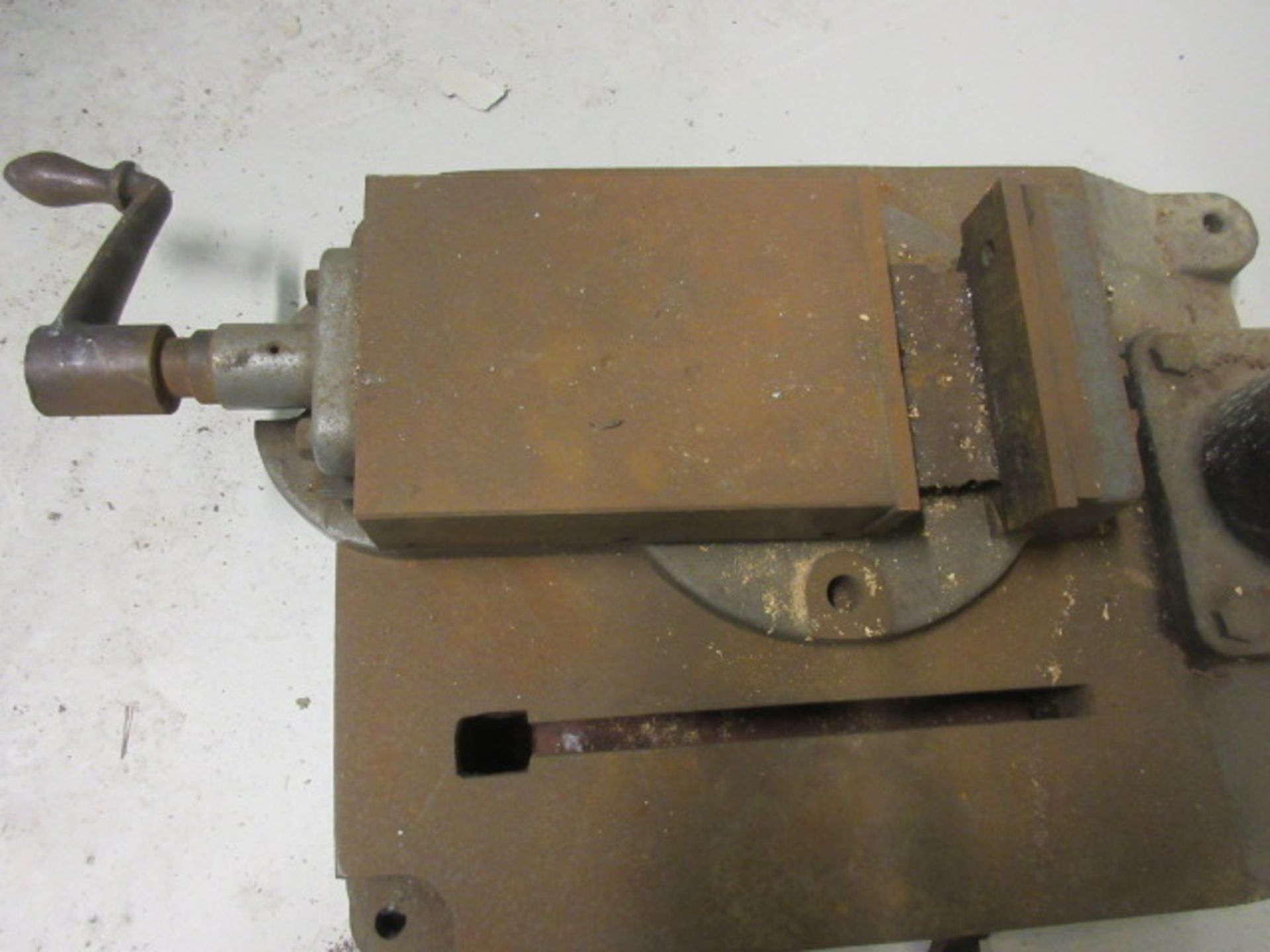 QUARTERS & SMITH QDM750, 3/4 "CAPACITY, 8 SPEED PILLAR DRILL WITH RISE & FALL TABLE MACHINE VICE. SN - Image 2 of 3