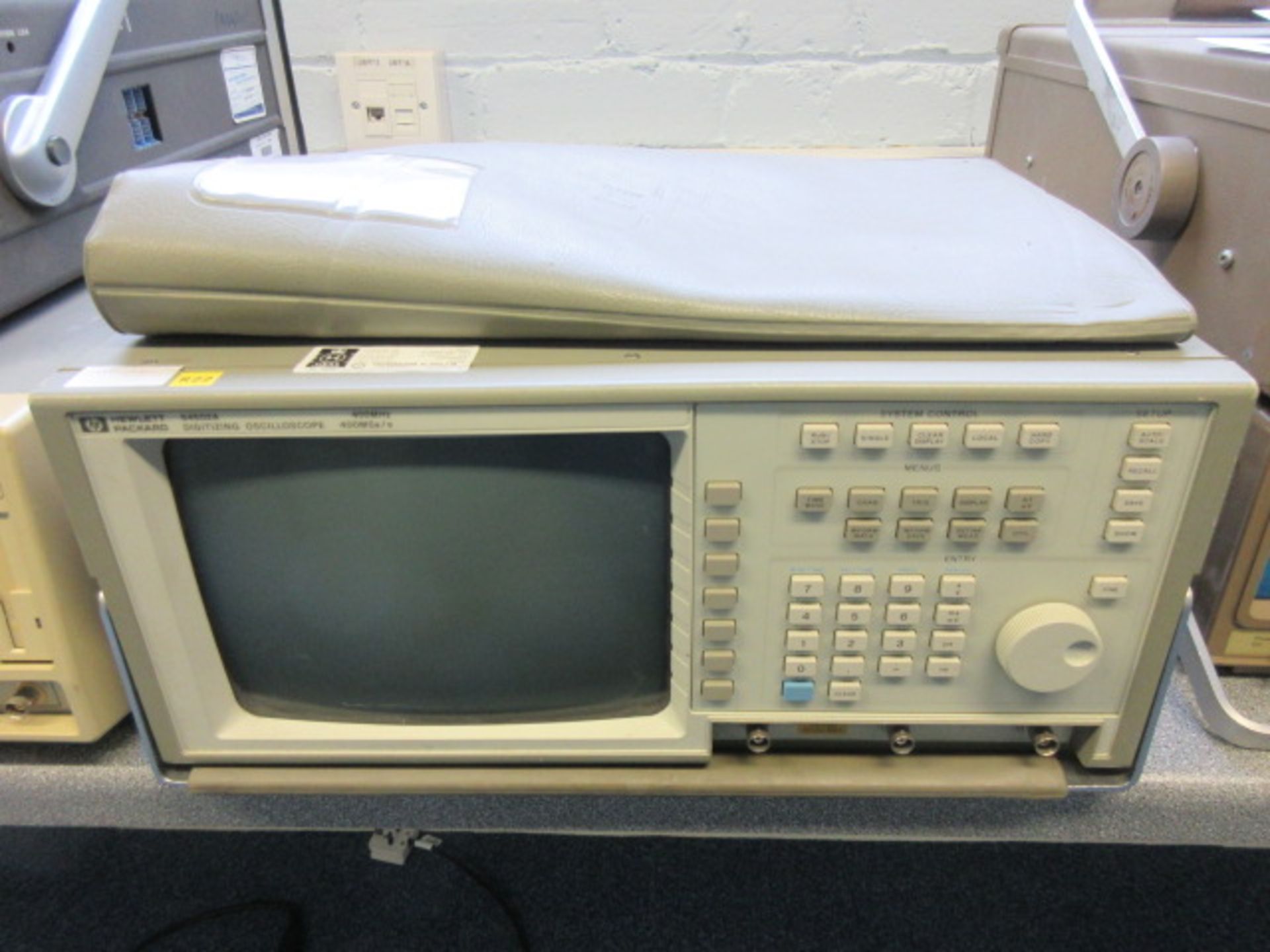 HEWLETT PACKARD 54502A 400 MHz 400 MAa/s DIGITIZING OSCILLOSCOPE