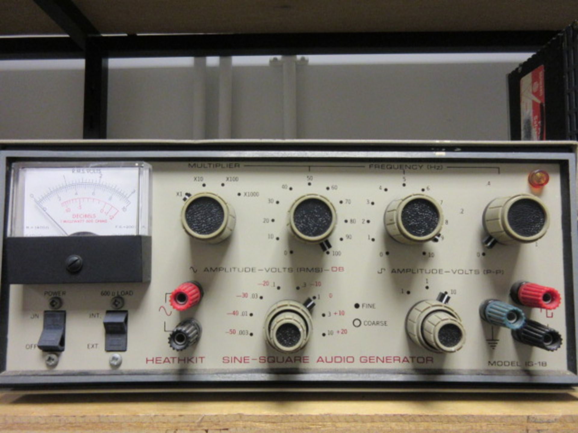 HEATHKIT 1G-18 SINE- SQUARE AUDIO GENERATOR