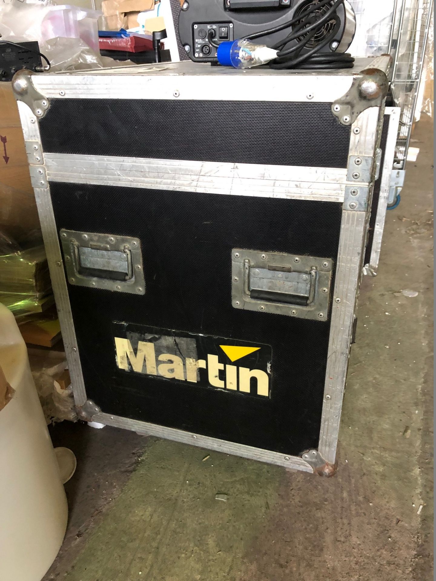 Martin Mac 600 (x 2) DJ Lights with Flight Case - Image 7 of 7