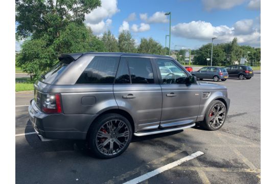 Hawkeye land rover