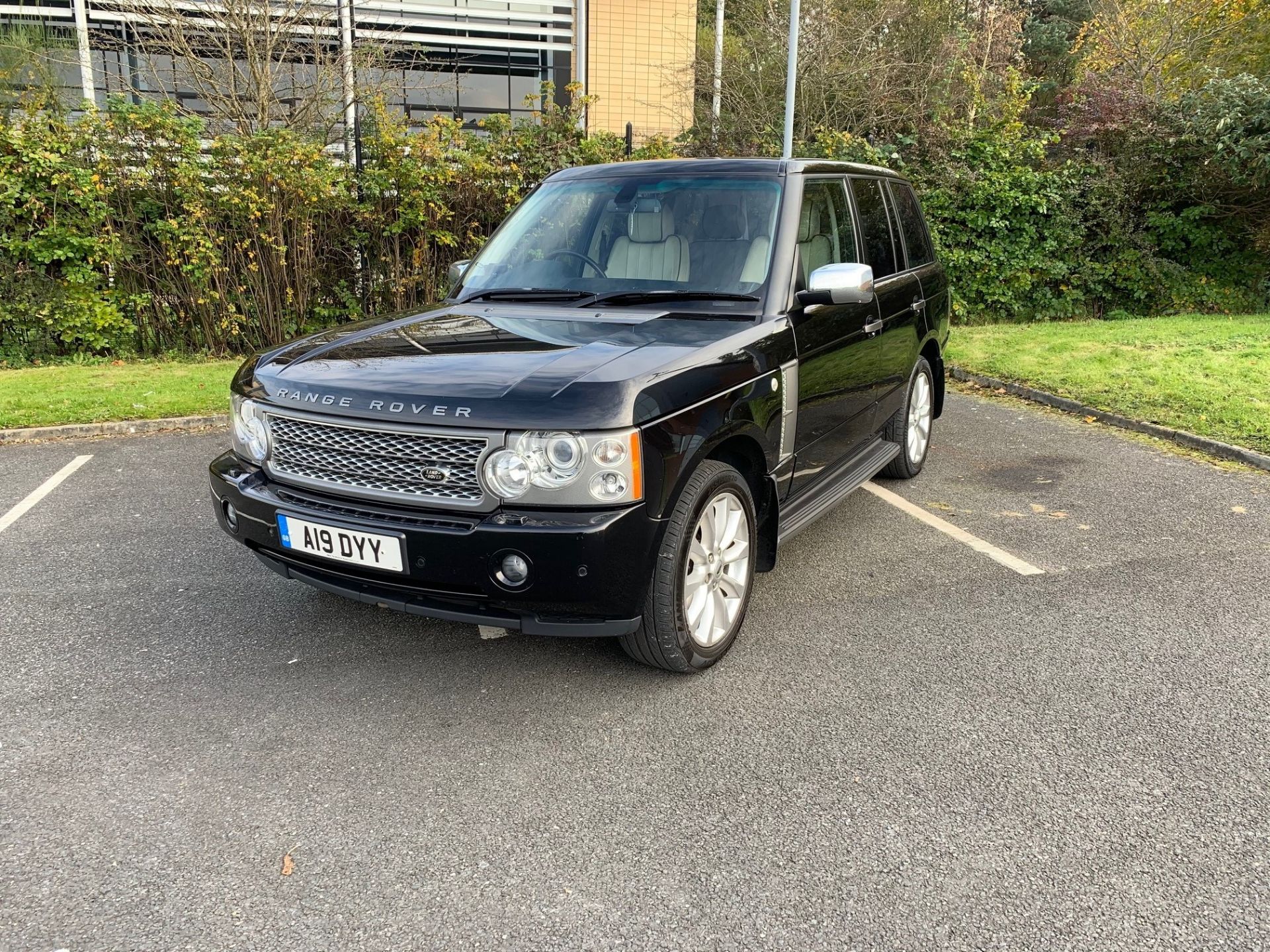 Range Rover Vogue TD V8 Automatic 3.6L Diesel 09 Reg - Beautiful Cream Leather Interior, Sat Nav etc