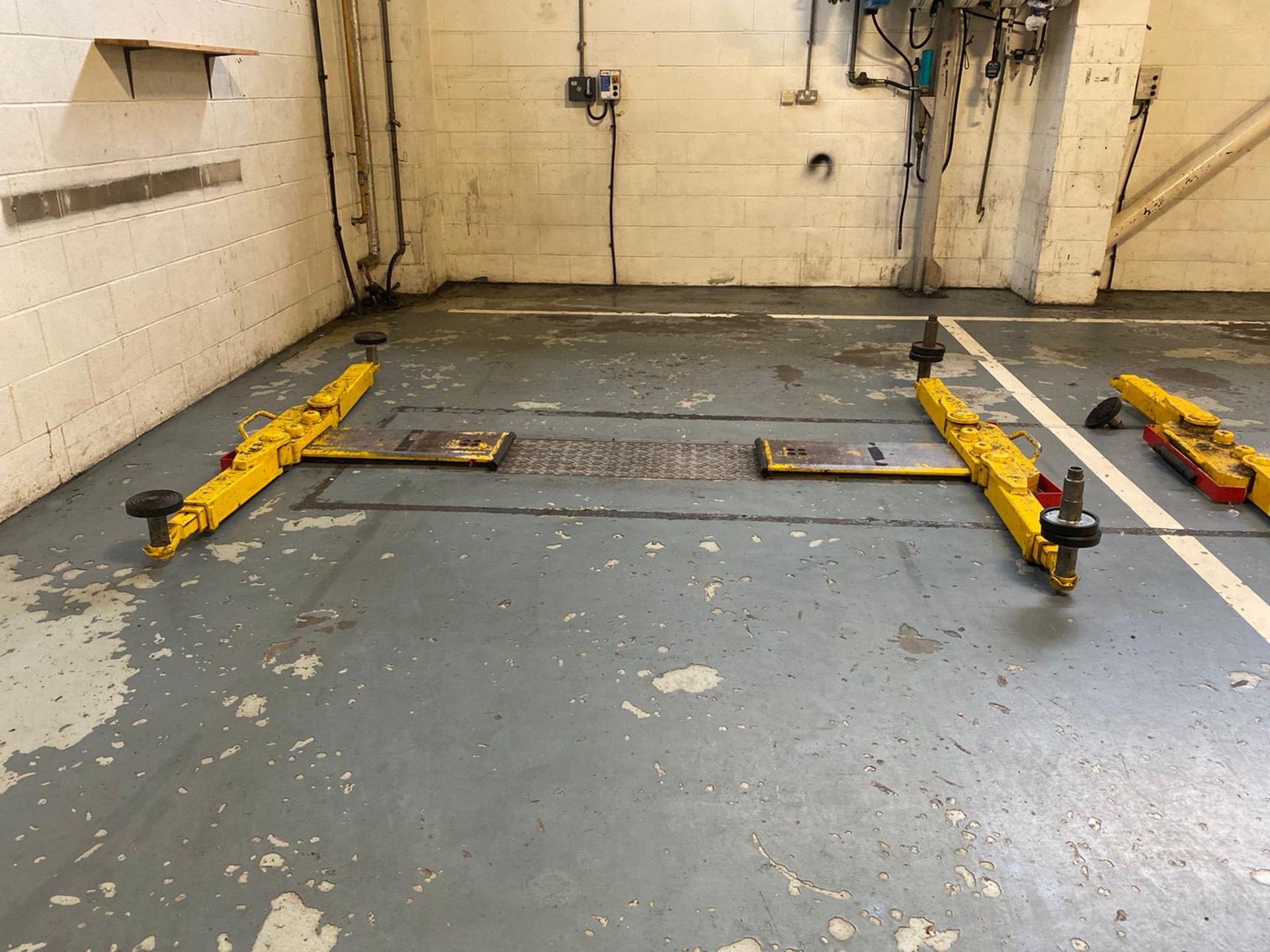 AUTOP In Floor 3500kg Vehicle Lift