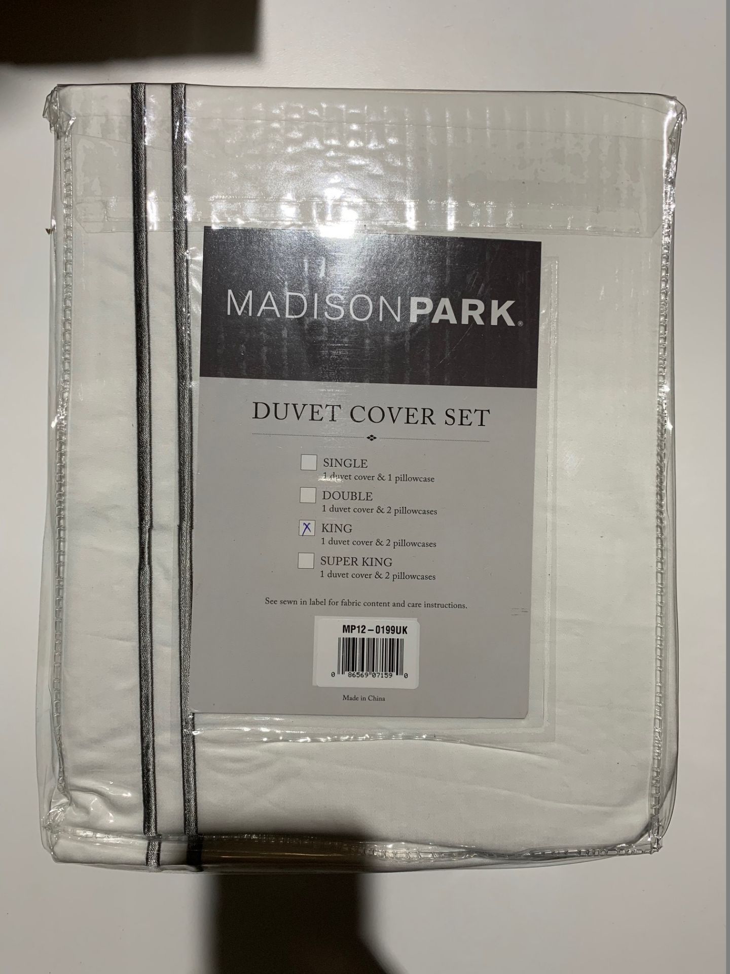 1 x Madison Park Luxury Collection King Duvet Set White - Product Code MP12-0199UK (Brand New - - Image 2 of 2