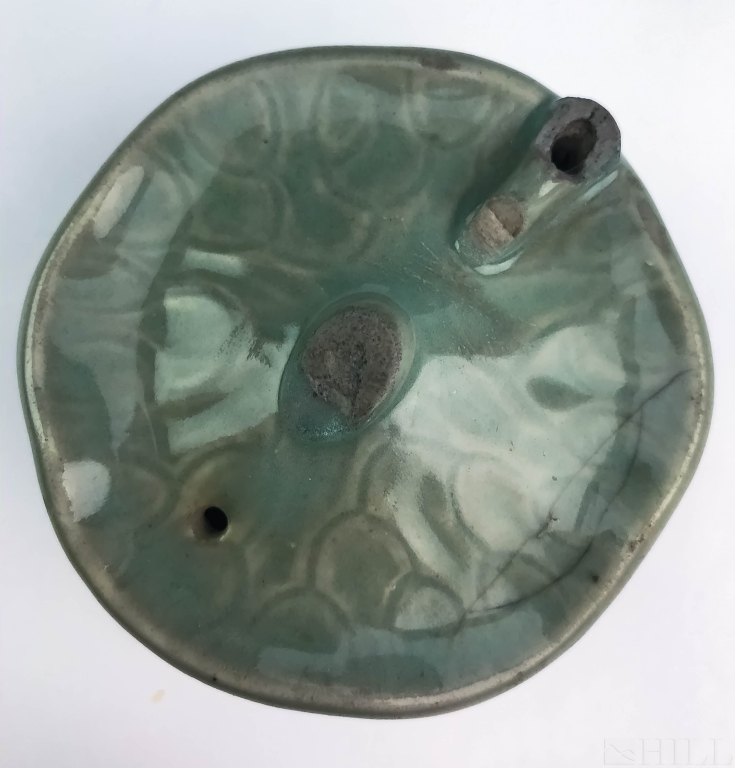 Early Korean Celadon Lily Pad Porcelain Dropper - Image 2 of 3