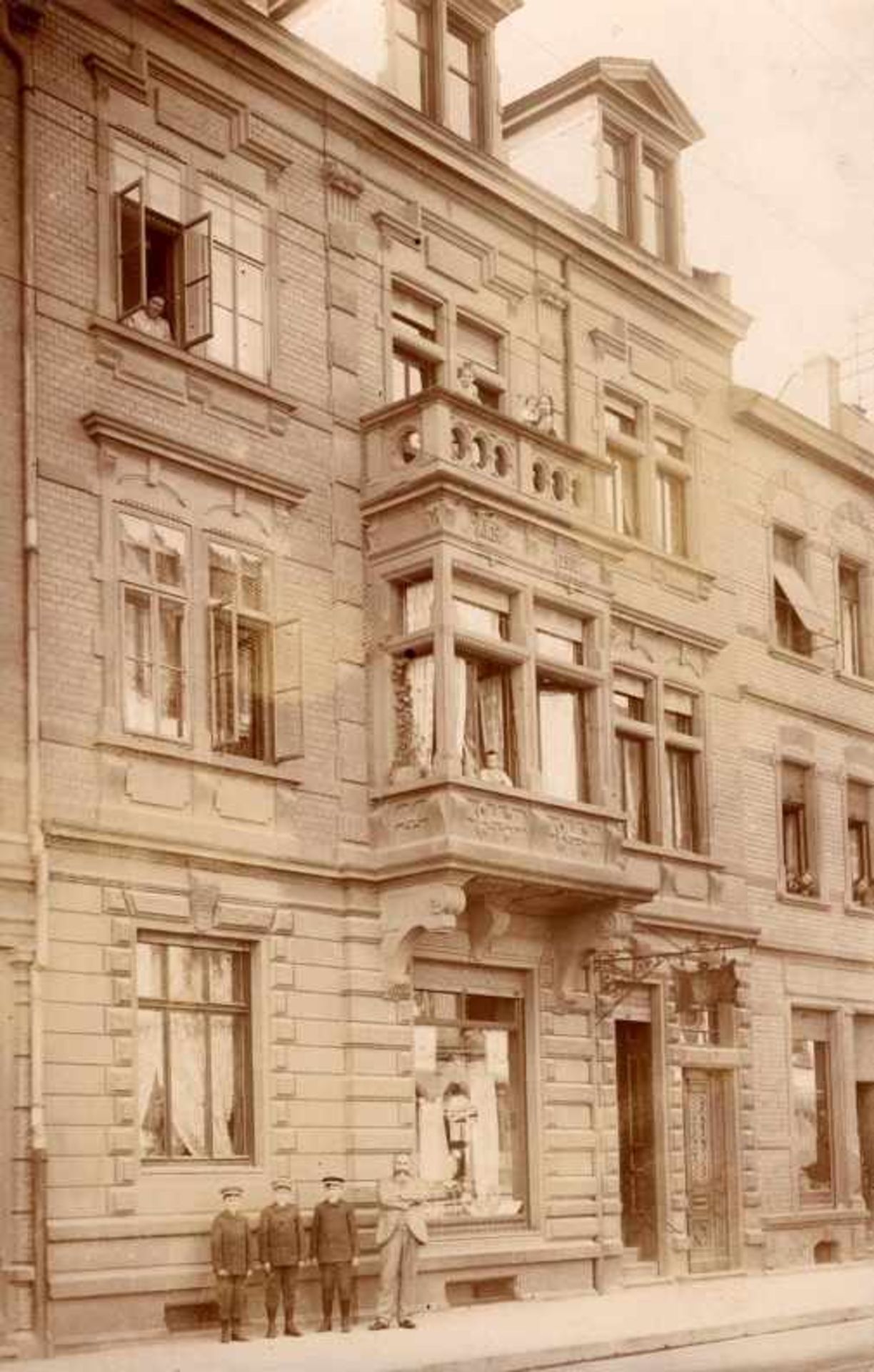 1 Foto-AK, kleines Format, s/w, Rupps Haus in der Neckarauerstr. 83, Mannheim, 1908, ungelaufen, I-