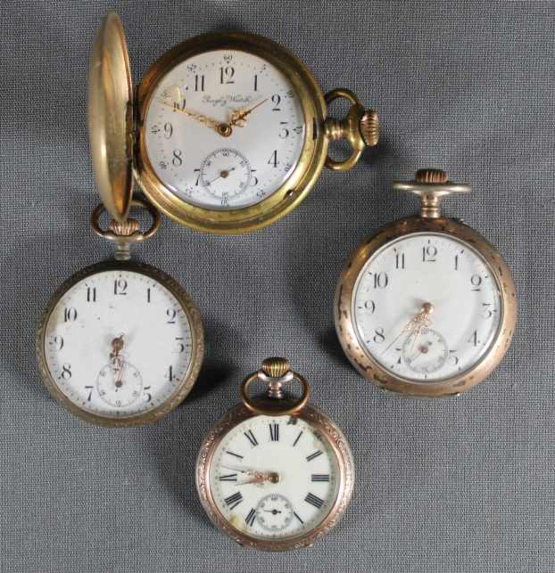 4 Taschenuhren Silber etc., punziert, verzierte Gehäuse, u.a. Rugby Watch, alle Uhren beschädigt,