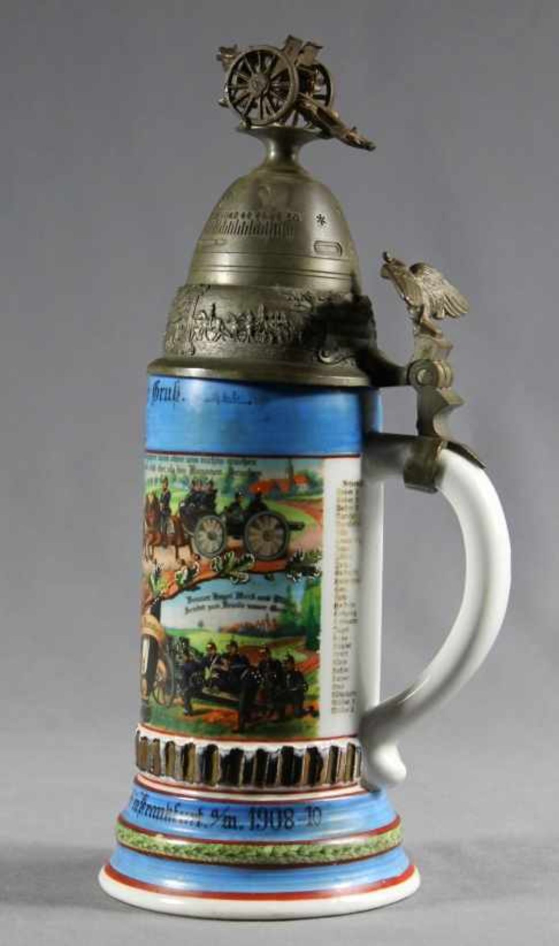 1 alter Reservistenkrug Porzellan, dekoriert mit Szenen aus dem Soldatenleben in Emaillemalerei, - Bild 4 aus 5
