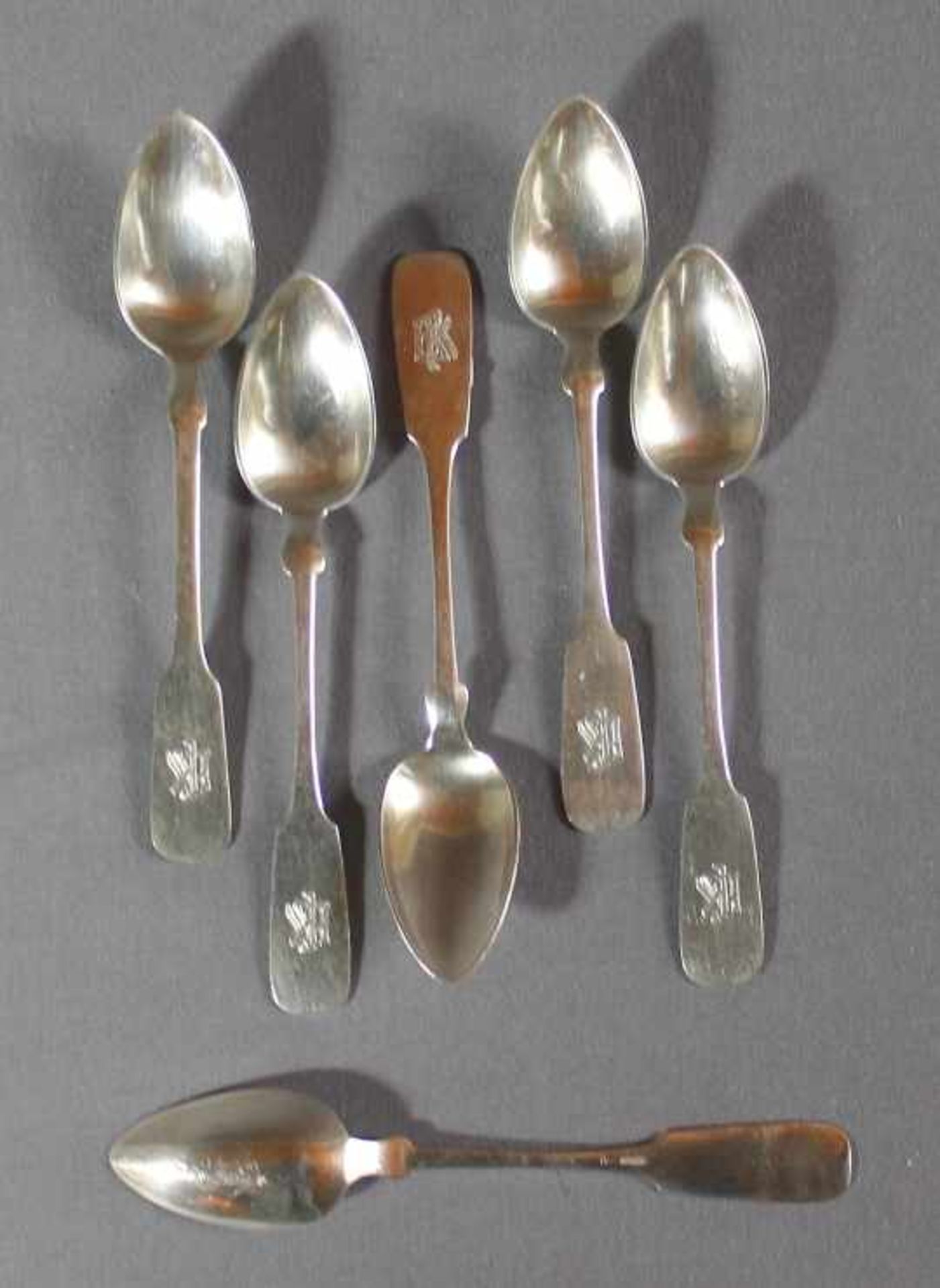 6 Kaffeelöffel Silber, Spatenmuster, Tremolierstab, Griffenden mit Monogramm "EK", (ca. 65,