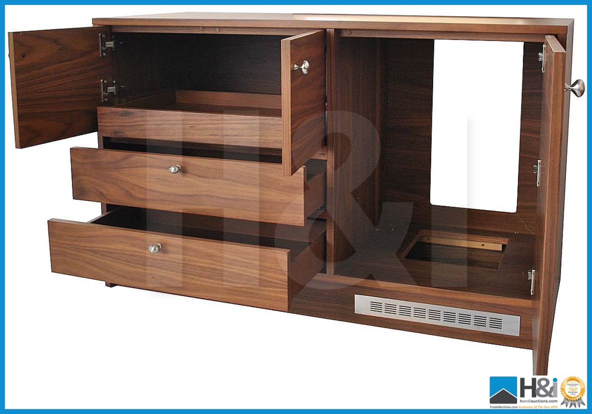 Stunning black walnut bedroom furniture set comprising: 2-door wardrobe - H 193cm x W 110cm - Image 6 of 10