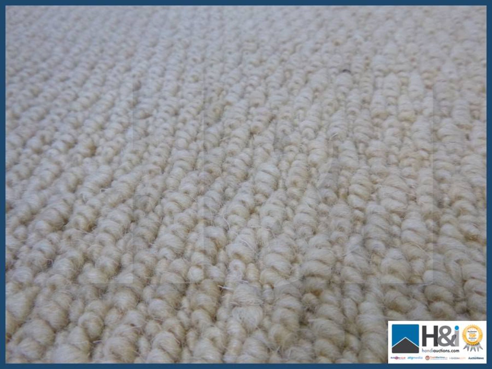 Approx 4m X 4m Colour porridge 100% wool structured loop .RRP. GBP 25 per square meter. - Image 2 of 4