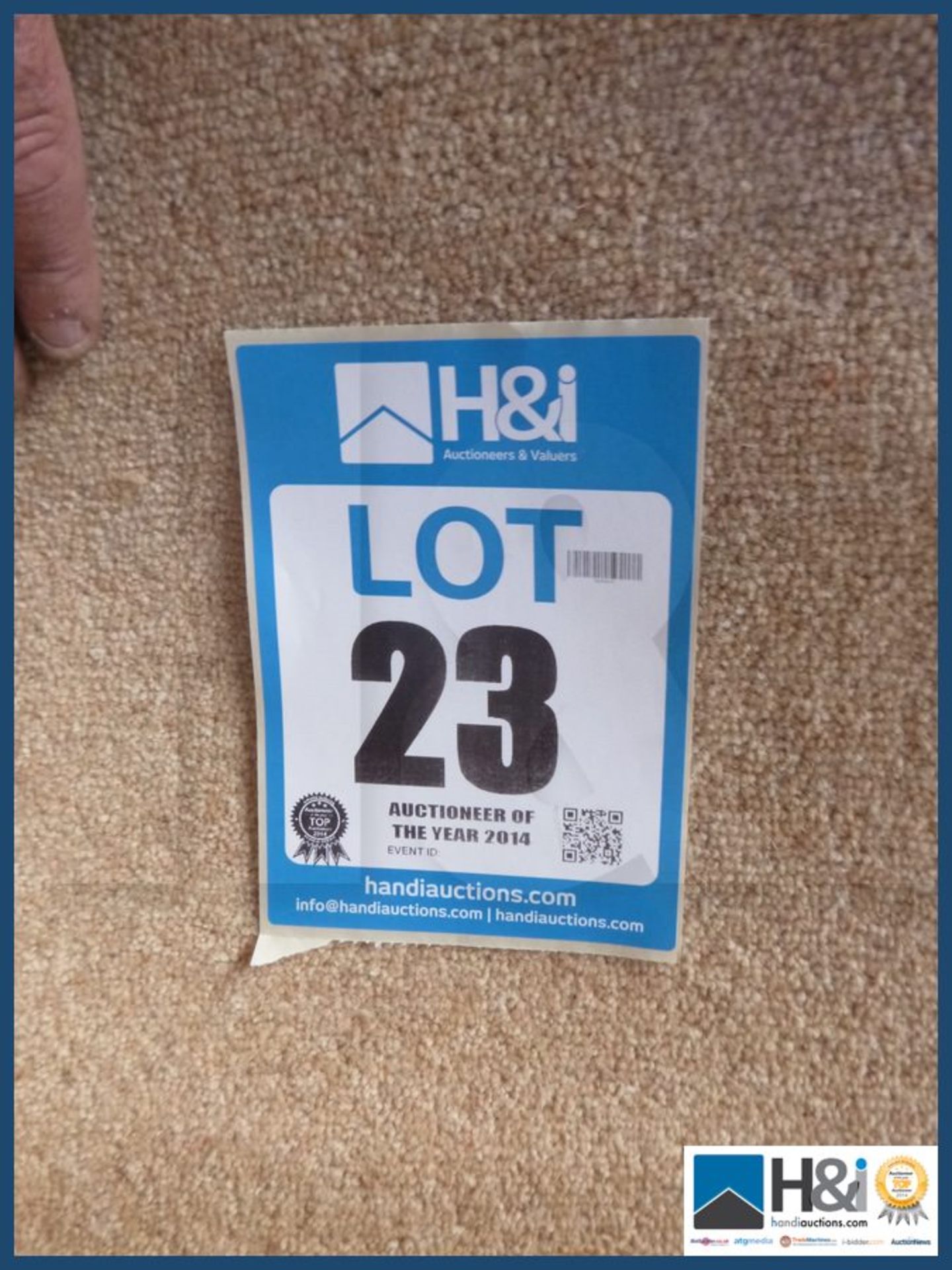 Approx 4m X 3.2m Colour Honey oatmeal 80% wool 50 Oz pile weight heavy wear. RRP GBP 25 per square m - Image 3 of 3