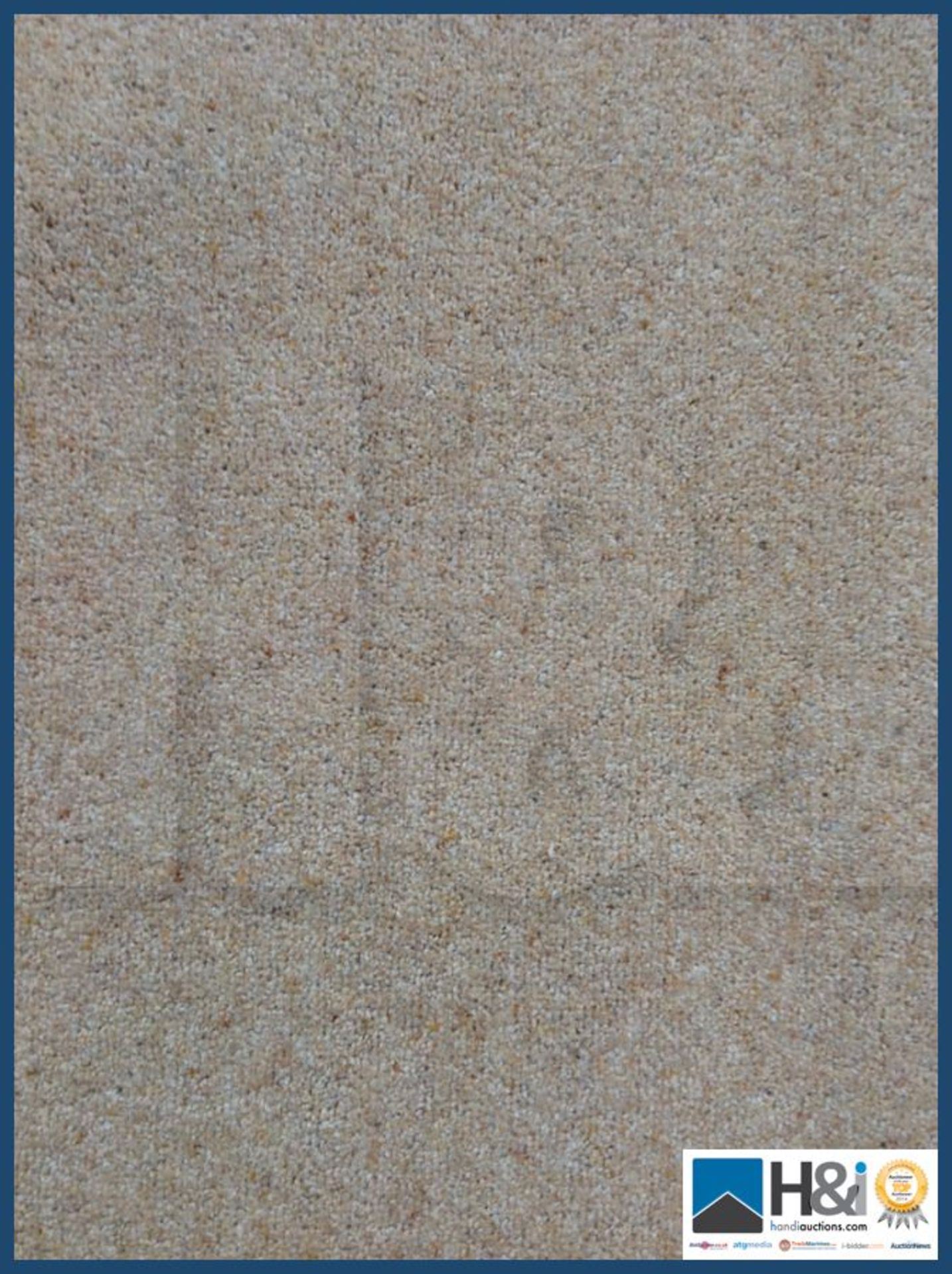 Approx 4.80 x 4.00 of 80% wool twist pil carpet. Heavy wear Berber twist in warm honey beige colour. - Image 3 of 4