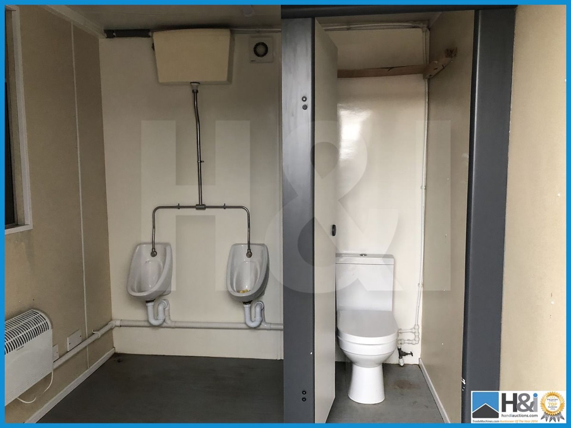 Appx 11ft x 9ft gents site toilet block in excellent condition. Access for a hiab lorry is good. The - Image 3 of 8