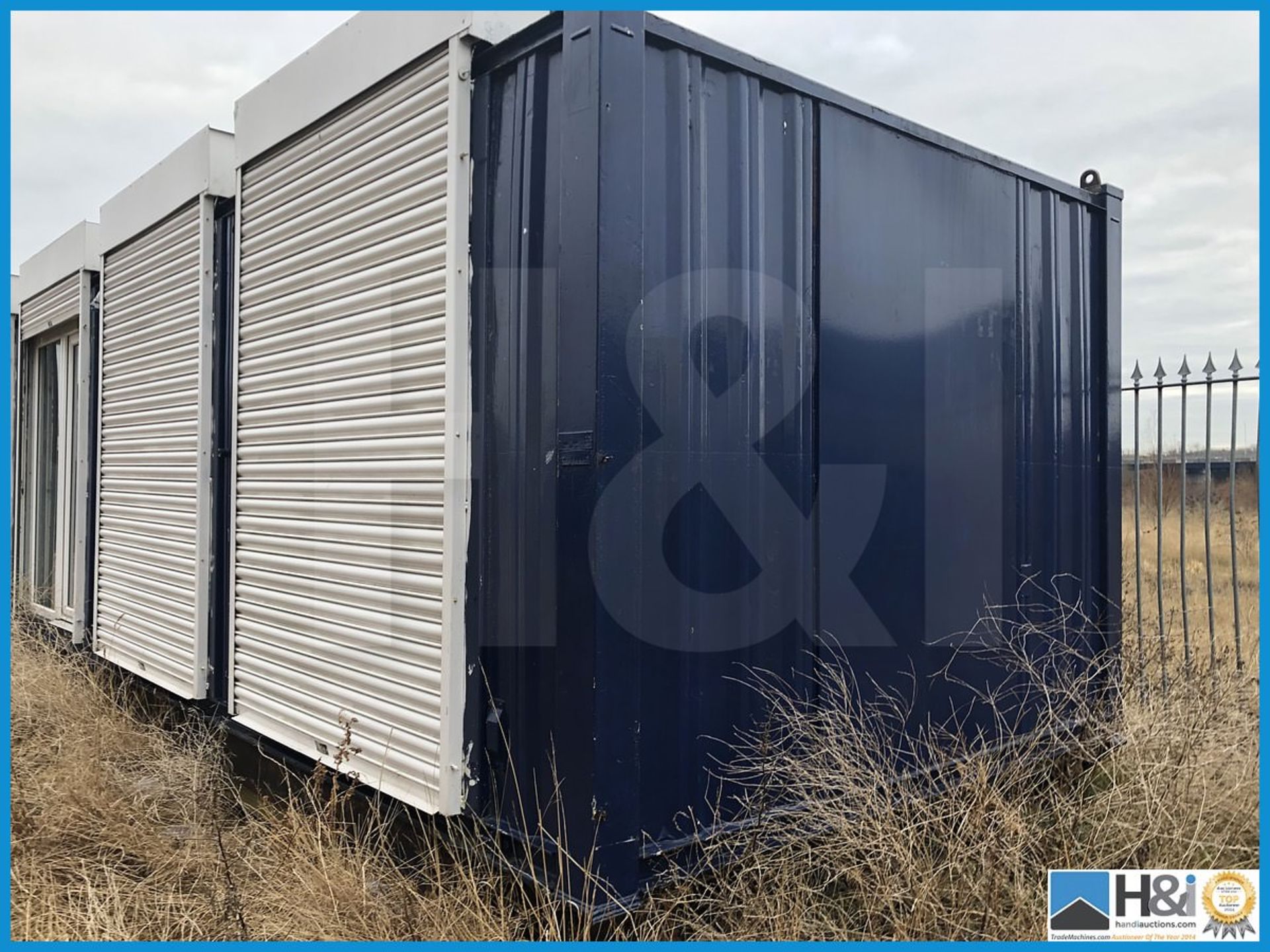 A used but in fine condition, 40ft site sales office with air conditioning and toilets, also contain - Image 5 of 8