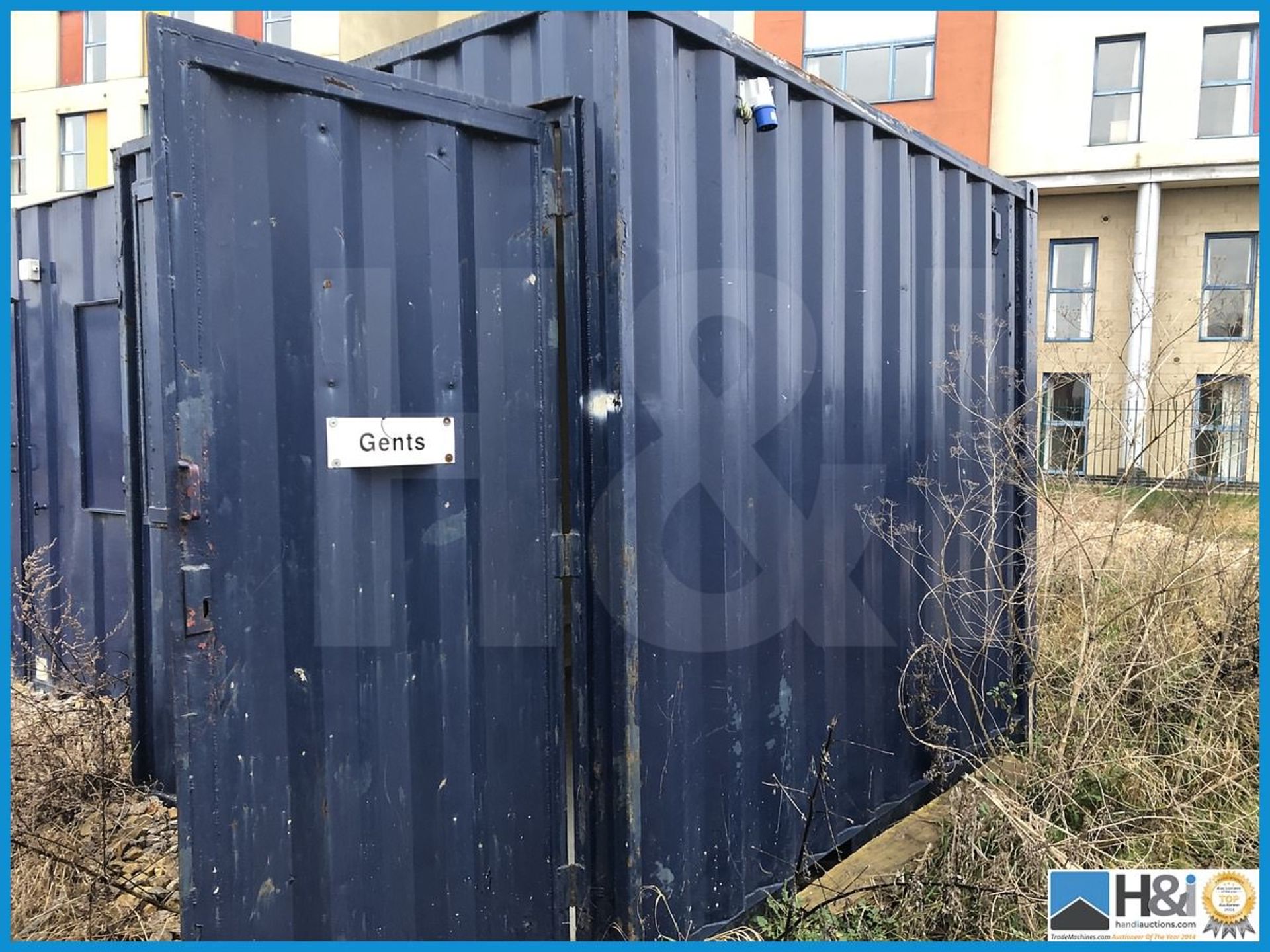 Appx 11ft x 9ft gents site toilet block in excellent condition. Access for a hiab lorry is good. The