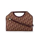 Dior - sac plat en toile Monogram Bordeaux et cuir - poignée ajourée en demi-lune - bandoulière -