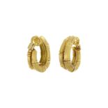 Cartier. paire de boucles d'oreilles "Bambou" en or 750