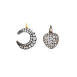 Lot de 2 pendentifs c'ur et lune XIXe s.. or et argent sertis de diamants taille rose et ancienne