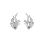 Paire de boucles d'oreilles or gris 750 serties de diamants taille brillant