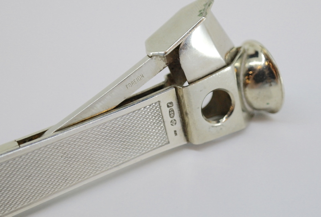 A VINTAGE STERLING SILVER CIGARILLO CUTTER - Image 7 of 8