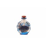 A BLUE OVERLAY GLASS SNUFF BOTTLE