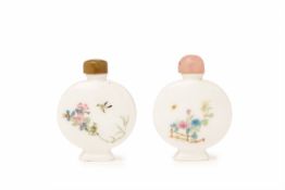 A PAIR OF OVOID PORCELAIN SNUFF BOTTLES