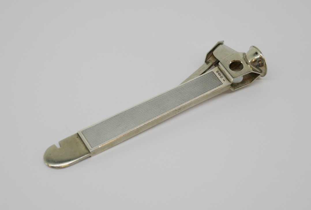 A VINTAGE STERLING SILVER CIGARILLO CUTTER - Image 6 of 8