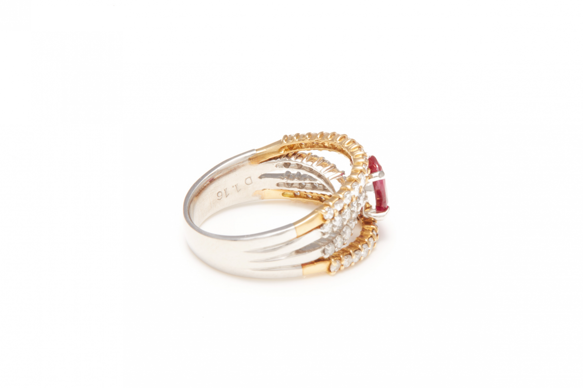 A PLATINUM, RUBY AND DIAMOND RING - Image 3 of 3