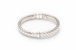 BOTTEGA VENETA - A SILVER UNISEX HINGED BANGLE