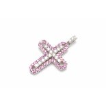AN 18K WHITE GOLD, DIAMONDS AND PINK SAPPHIRES PENDANT
